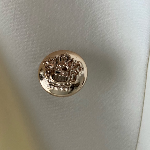 white blazer 🤍 - Picture 3 of 3